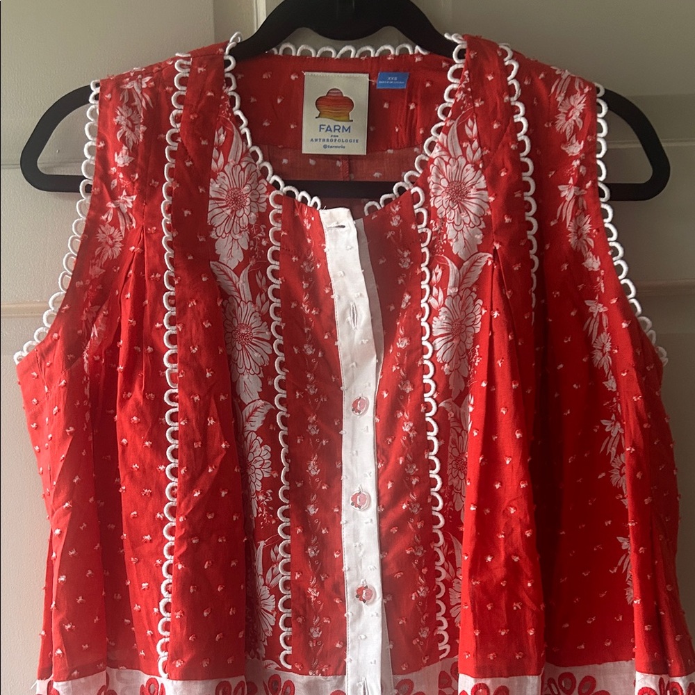 Anthropologie FARM Rio Red and White Floral Button-Front Camisole